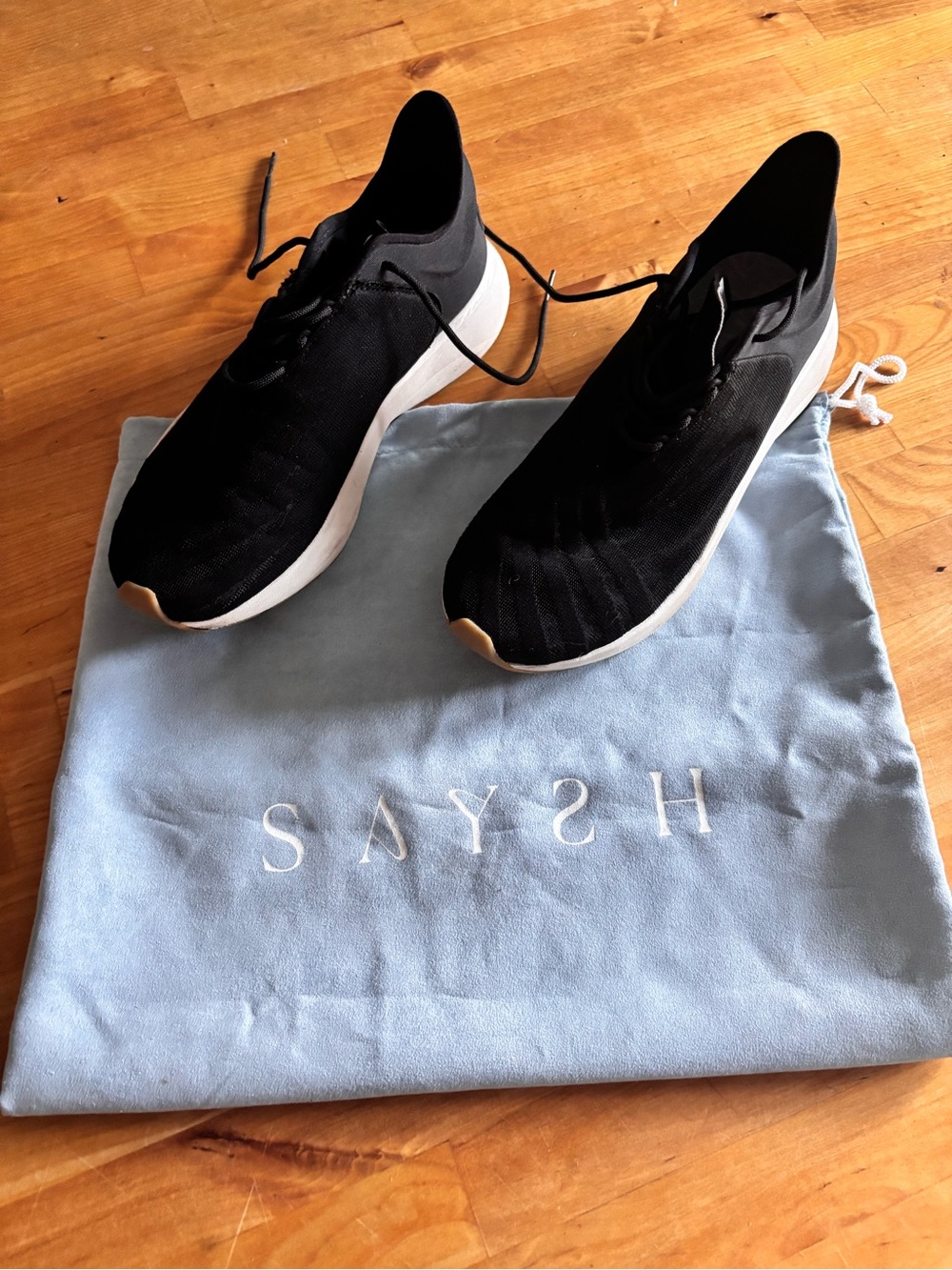 SAYSH Running Shoes